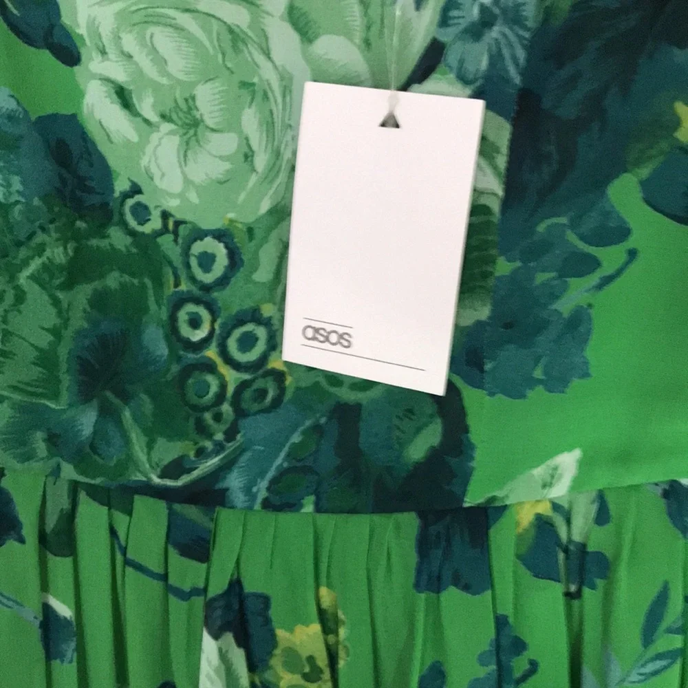 NEW Asos Collection Soft Skater Dress‎ In Green Bouquet Floral